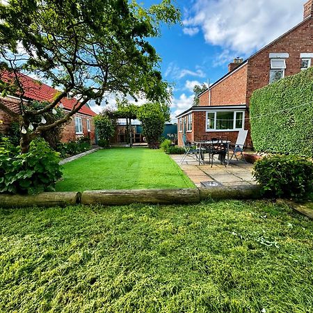 Luxury Isla Cottages, Bourne! Dog-Friendly, Countryside Views, Garden, Parking, 5Mins Pubs - Family Holiday Buitenkant foto